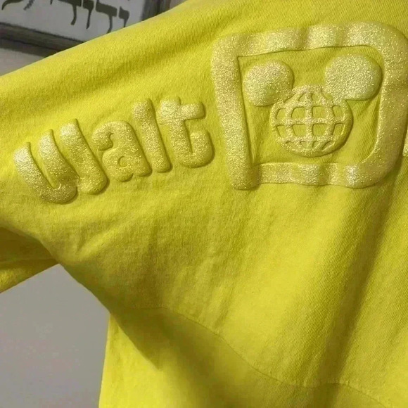 Disney Parks Dapper Day Sunshine Yellow Spirit Jersey Size Medium RARE Read - Picture 2 of 13